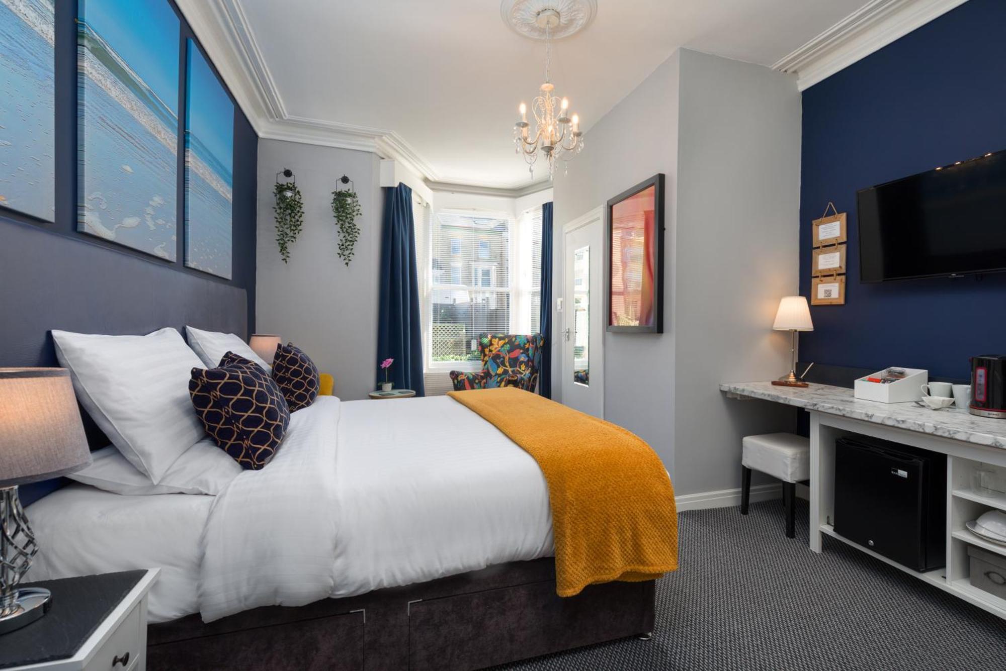 Glenholme Guest house *